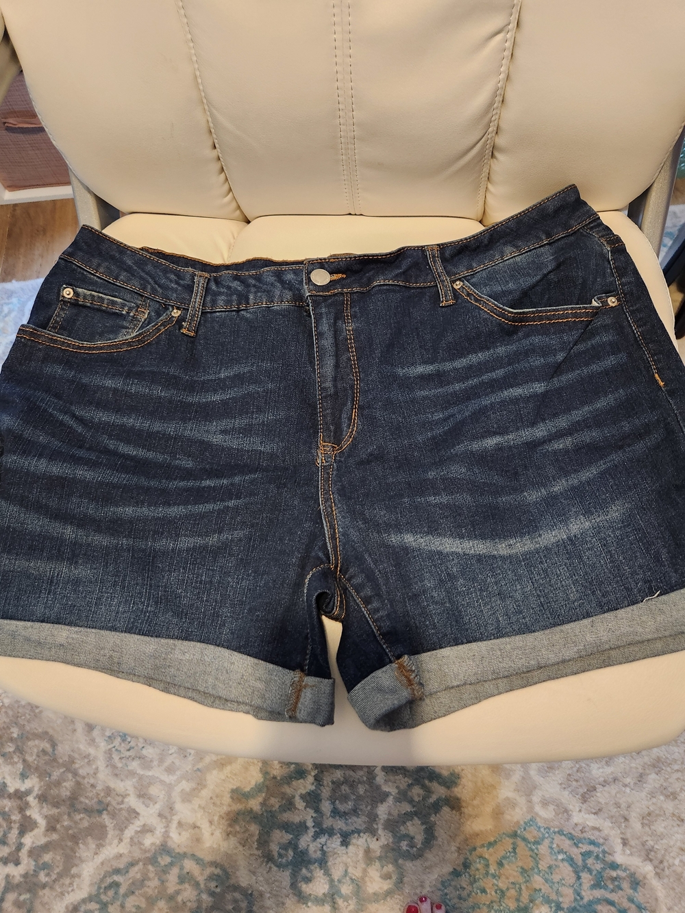 Time and Tru Dark Indigo Rolled-Hem Denim Shorts